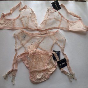 Vintage 100% Silk Perla  Bra Panty and Garter Belt Set